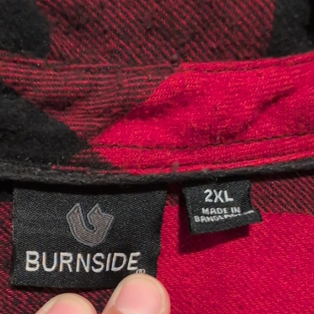 Classic Red and Black Plaid Men's Shirt - Picture 2 of 4
